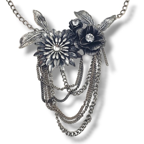 Silver Tone Metal Flower Rhinestone Bib Chain Loops Collar Necklace Art Nouveau - Picture 9 of 9